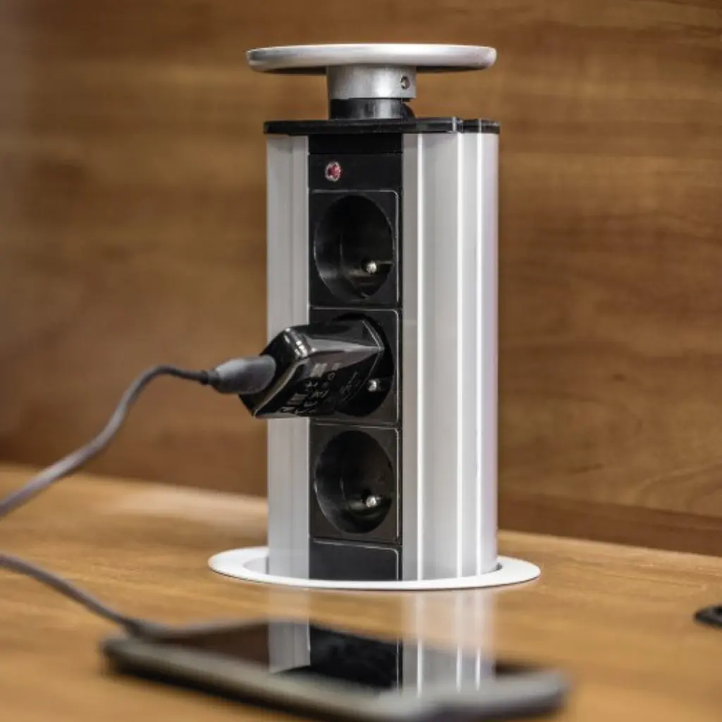 Pull-out-desk-outlet-fi-100-0.webp