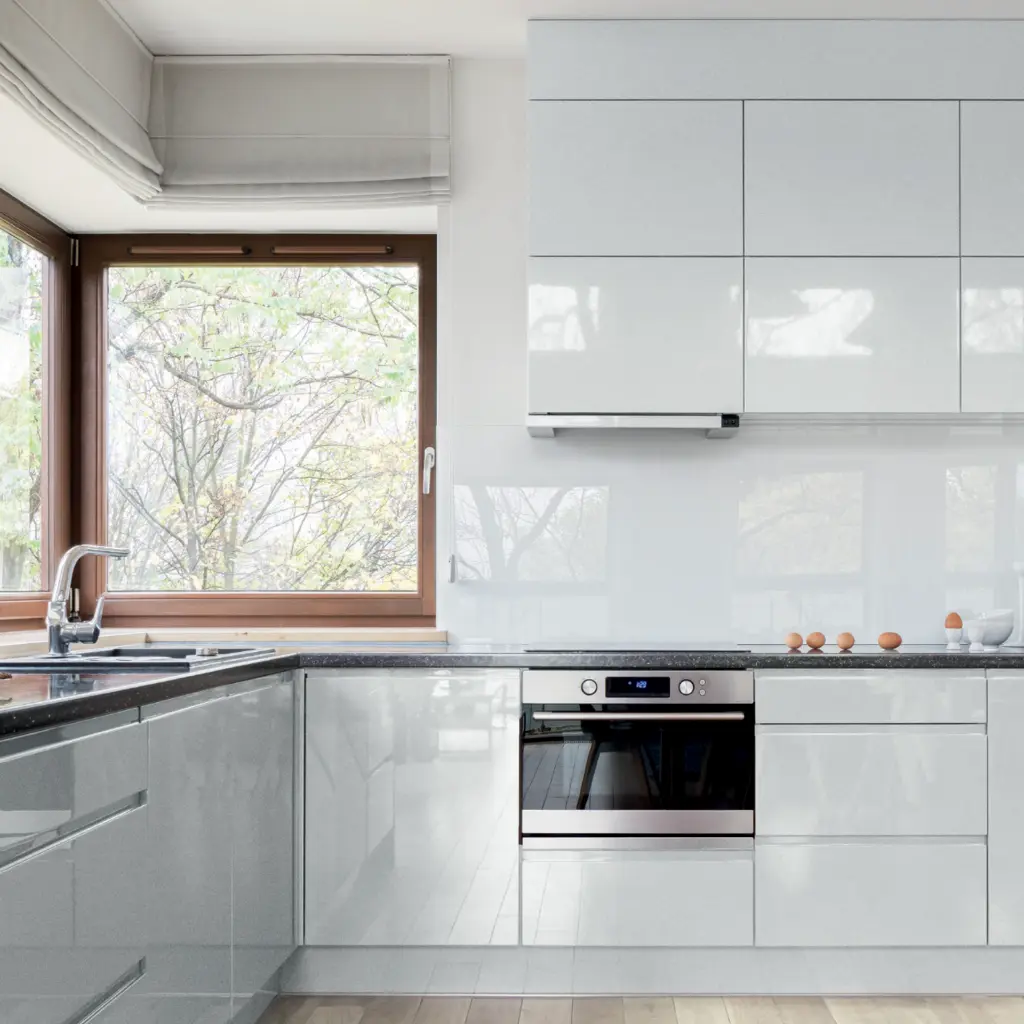 Gloss-Metalic-LIGHT-GRAY-MDF-GREEN.webp